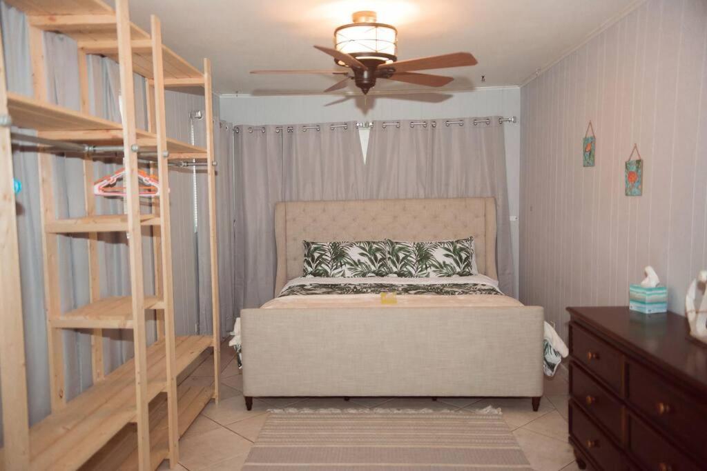 Charming Home, Minutes From The Beach Vero Beach Bagian luar foto